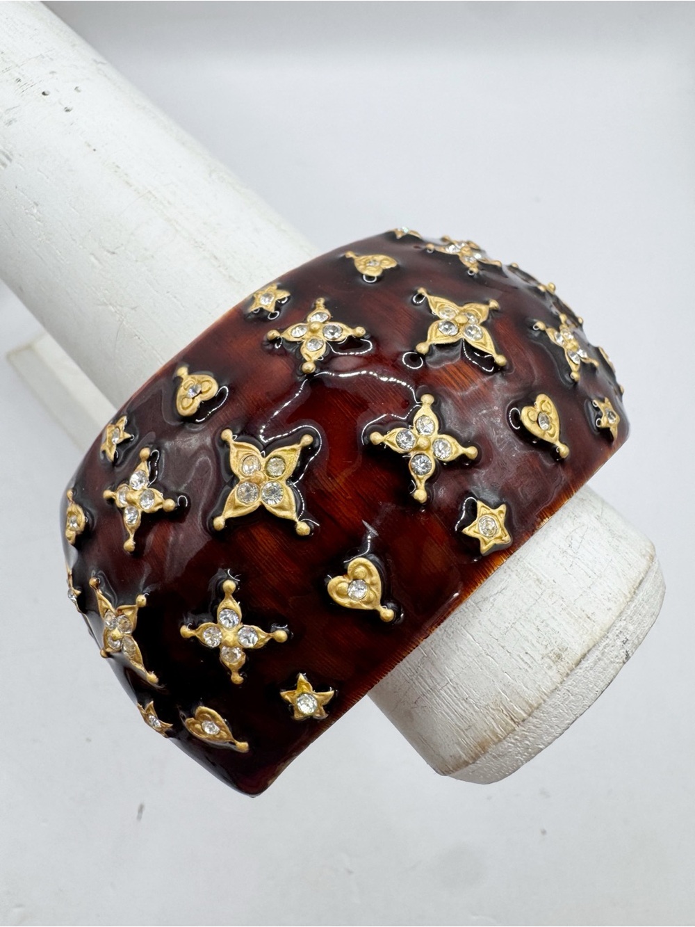 Kenneth Jay Lane Starlight enamel and rhinestone chunky hinged bangle bracelet